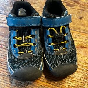 Keen Toddler Hiking Shoe Size 11